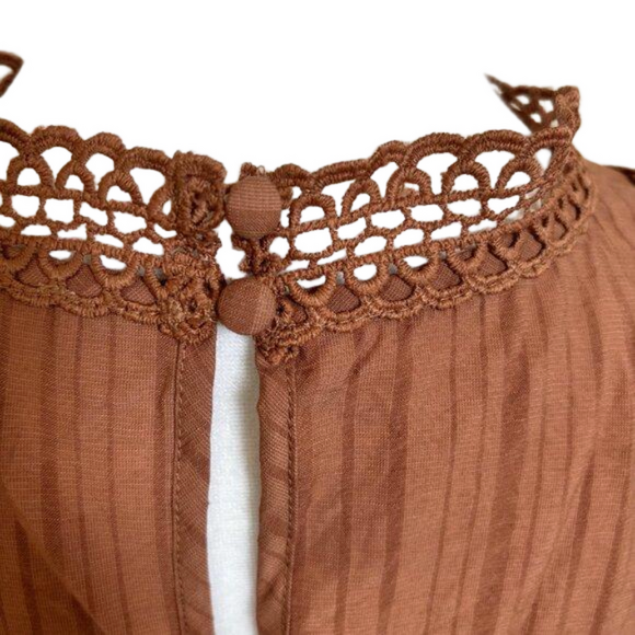 Embroidered Rust color top by MINE, Cap sleeves, Lace finishes, size Med - Picture 10 of 10